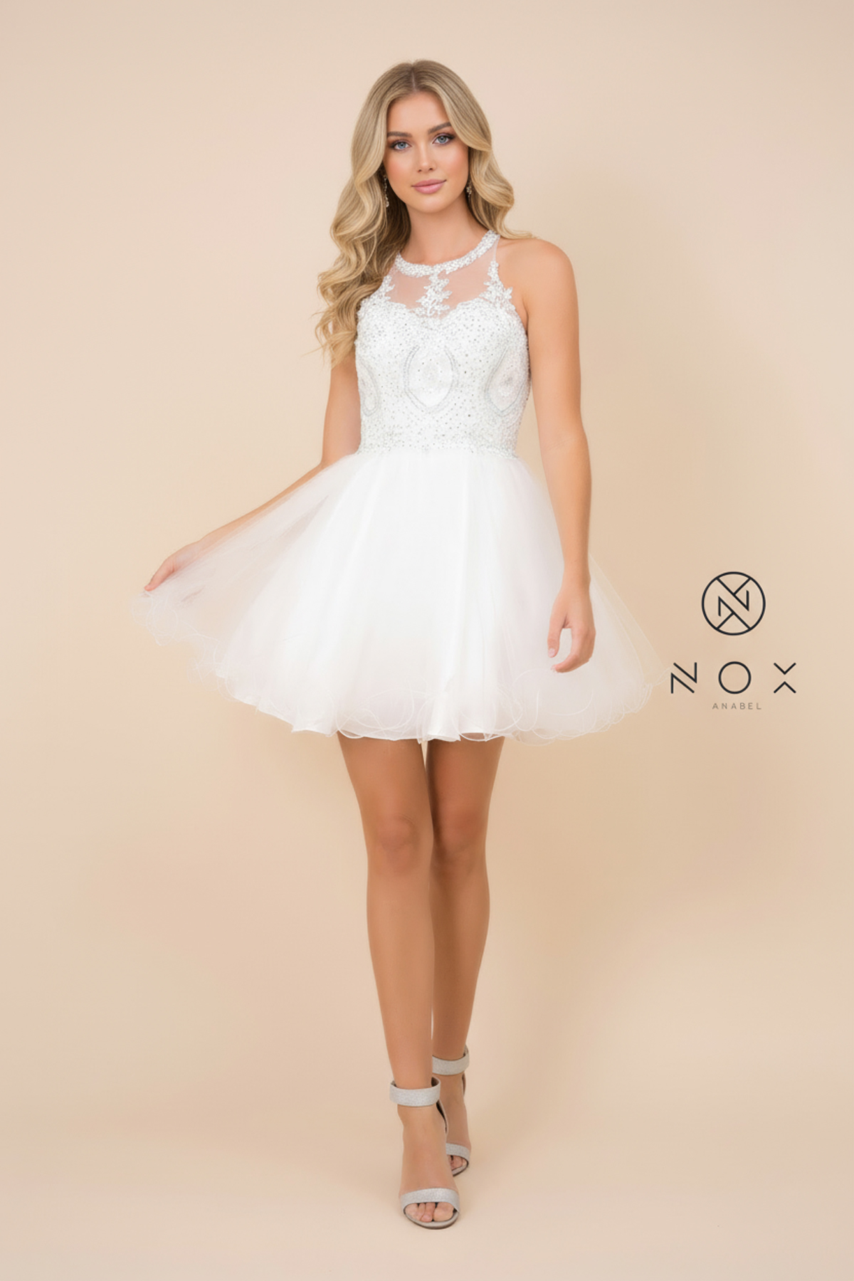 Fabulous cocktail dress featuring a flattering halter top design — Nox Anabel B652