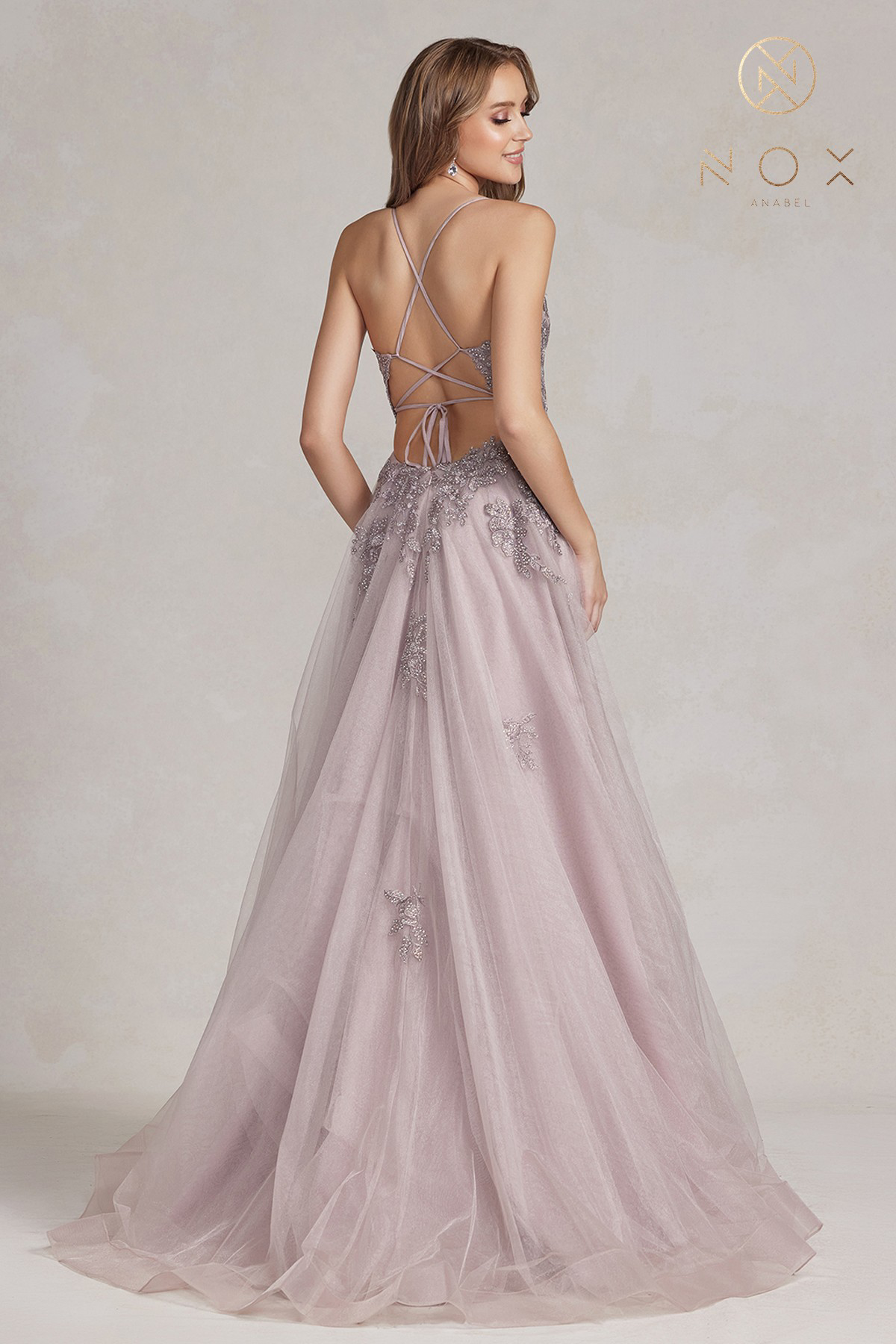 Embellished V-Neck Tulle Dress with Slit — Nox Anabel G1149