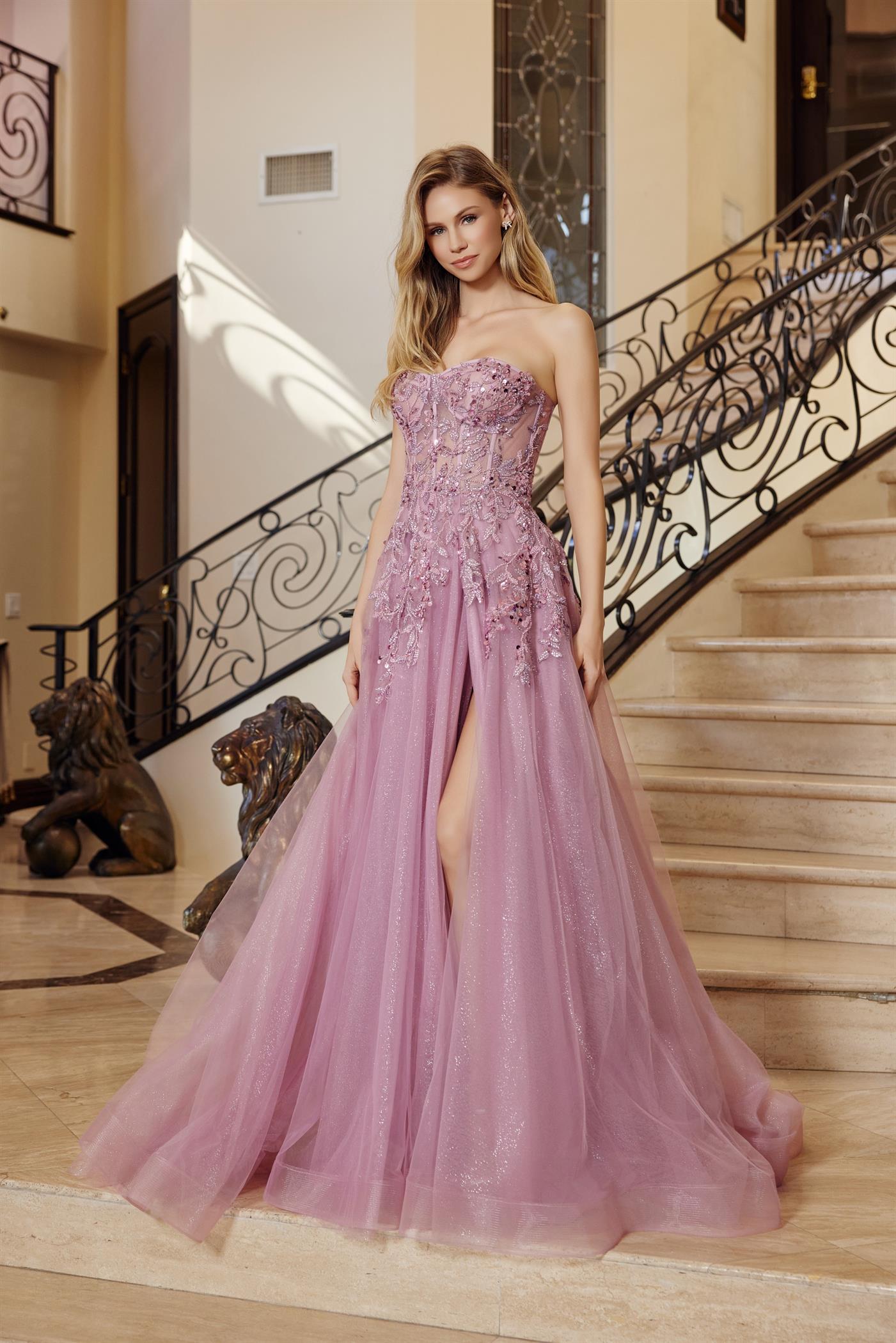Long A-Line Tulle Dress with a Sweetheart Top Embellished by Sequin Applique — Nox Anabel G1371