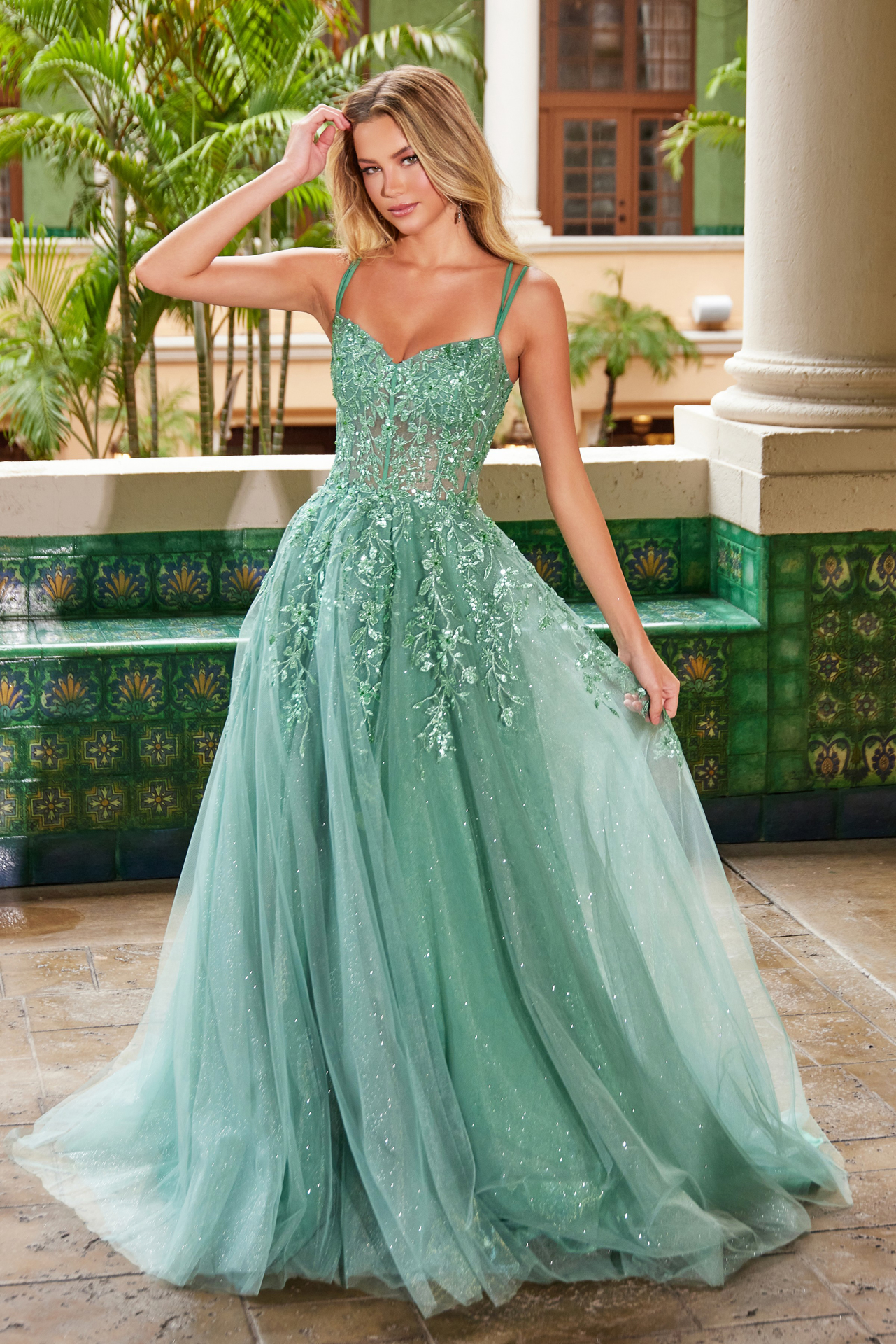 A-Line Sweetheart Neckline Dress with Floral Applique — Nox Anabel H1682