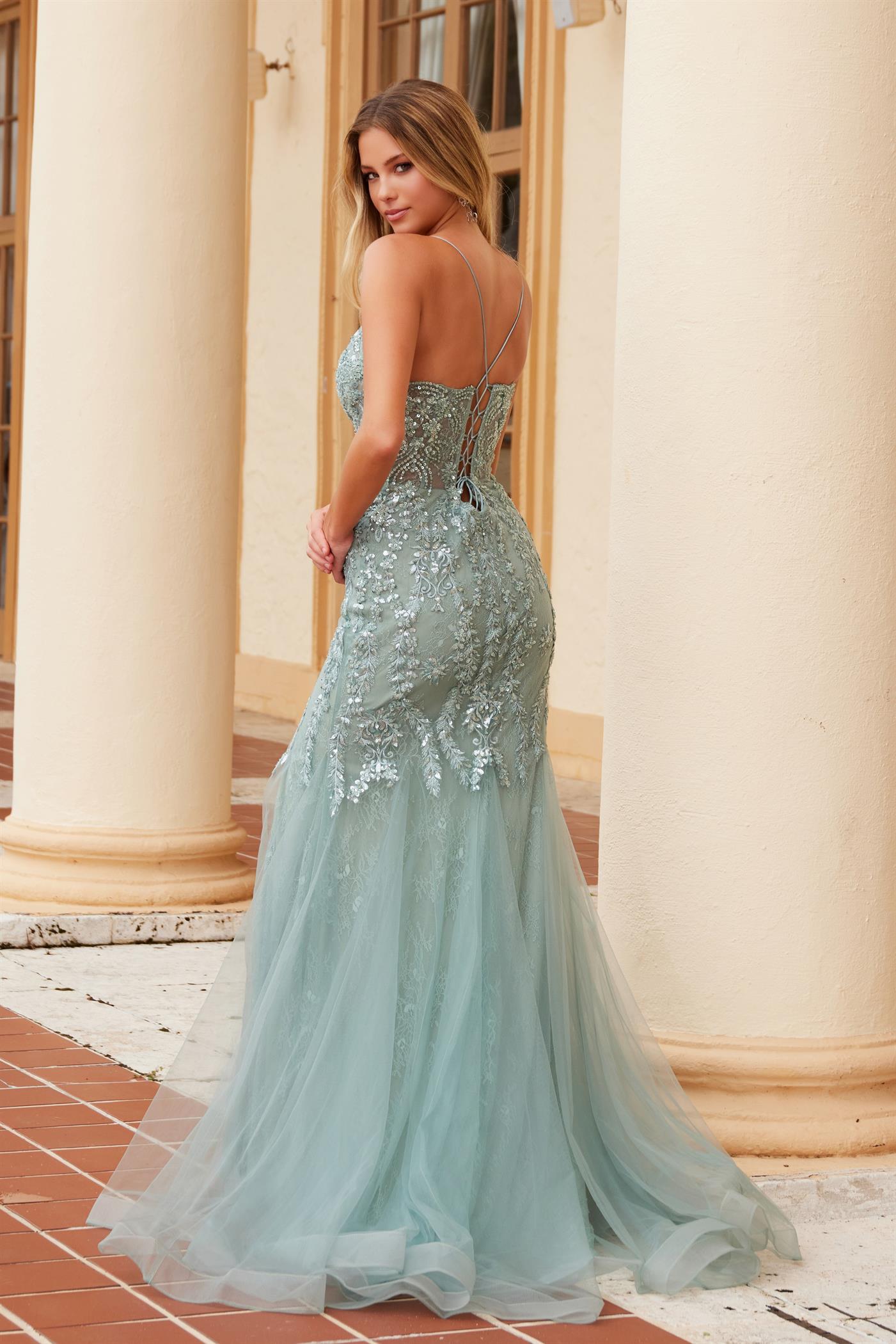 Deep V-Neck Sequin Applique Tulle Dress — Nox Anabel R1717