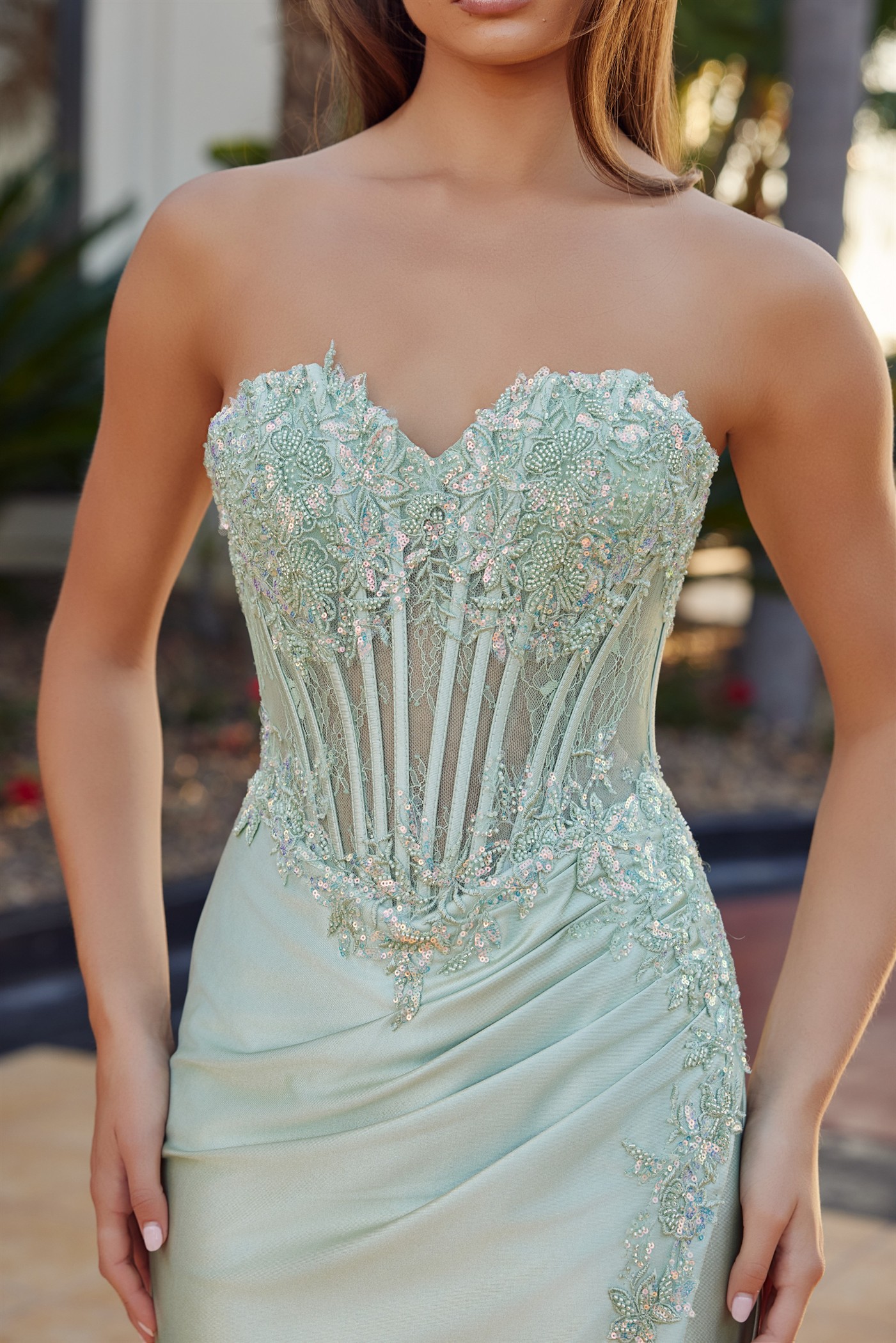Strapless Sweetheart Neckline Full Bead Bustline — Nox Anabel R1811