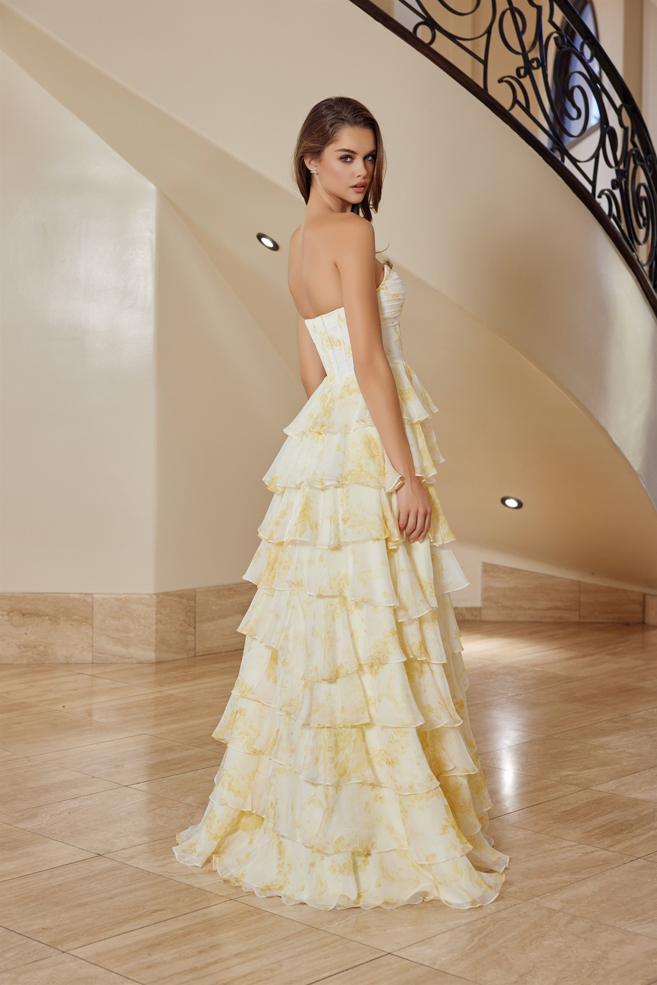 Chifon Strapless Multilayered Skirt Sweetheart — Nox Anabel T1865