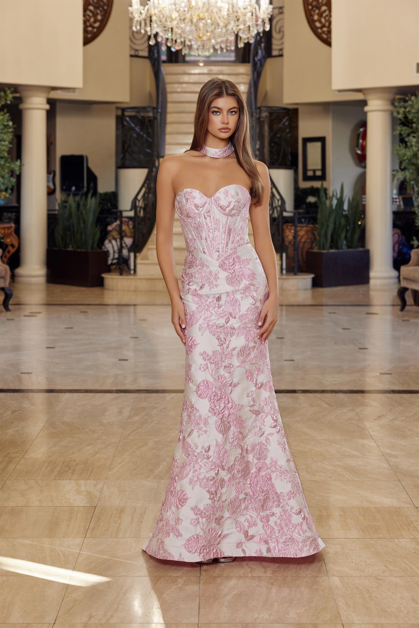 Long Strapless Gown Trumpet Silhouette Matching Choker — Nox Anabel T1922
