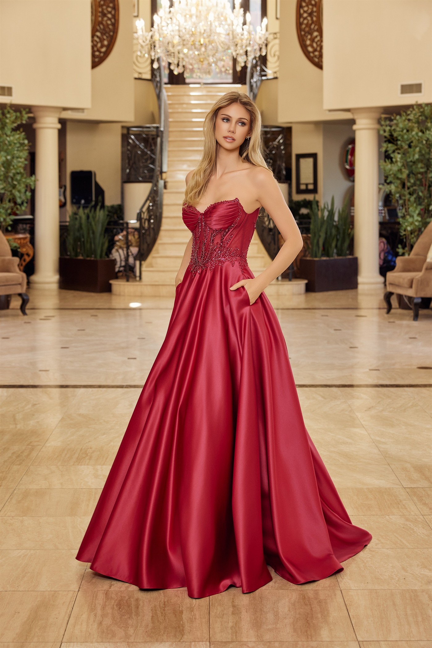 A Line Shiny Satin Material Strapless Sweetheart — Nox Anabel Y1798