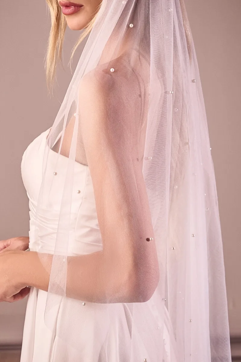 Ladivine Collective V006 — OFF WHITE