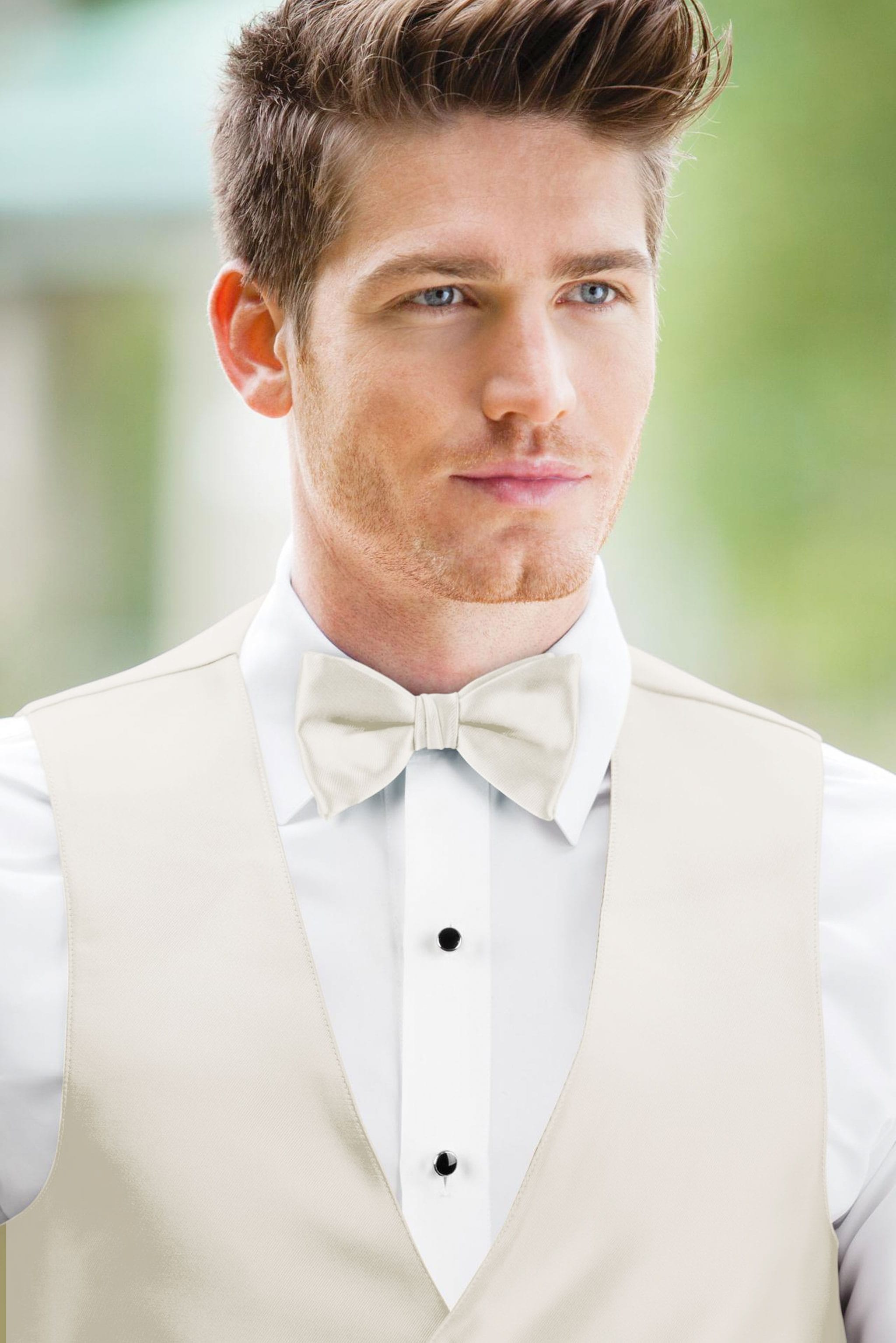 Solid Ivory Bow Tie — photo 2