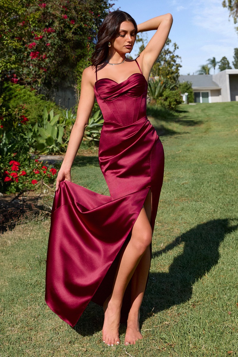 AMORIS T608 Dress in Burgundy