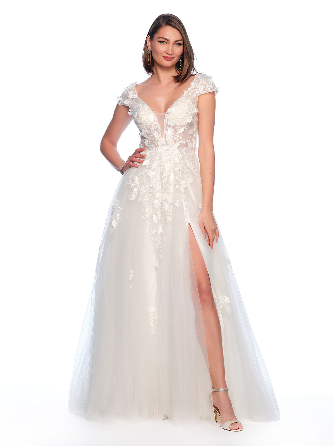 Dave &amp; Johnny 12013 Wedding Gown
