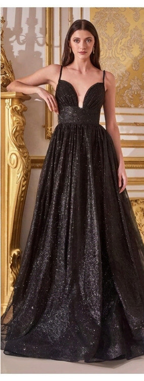 Empire-waist gown flattering apple-shaped body types
